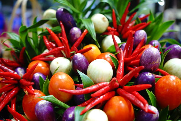 fondo frutta e verdura - grape red grape red farmers market foto e immagini stock