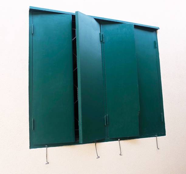 istock Green Long Wooden Window on The Wall 1156311166