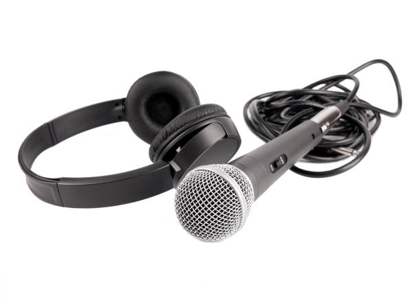 istock Wireless microphone and headphones 1156326691