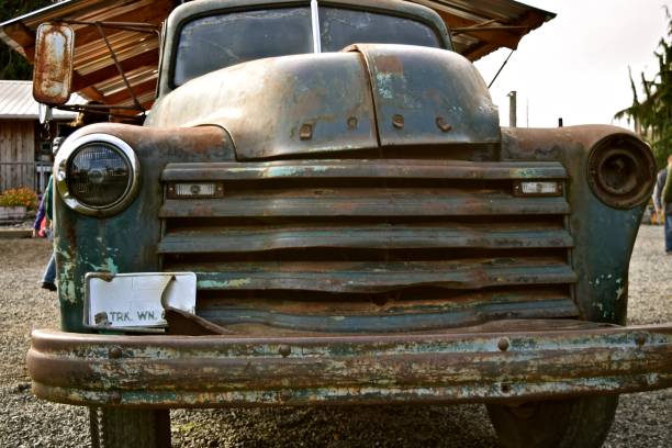 istock Vintage Truck 1156335519