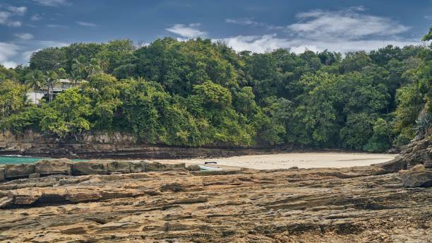 View on the beach Playa Caracol on Contadora island in the Pacific Ocean Archipelago Las Perlas isla contadora stock pictures, royalty-free photos & images