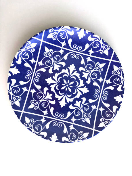 古いトルコプレート - plate china antique blue ストックフォトと画像