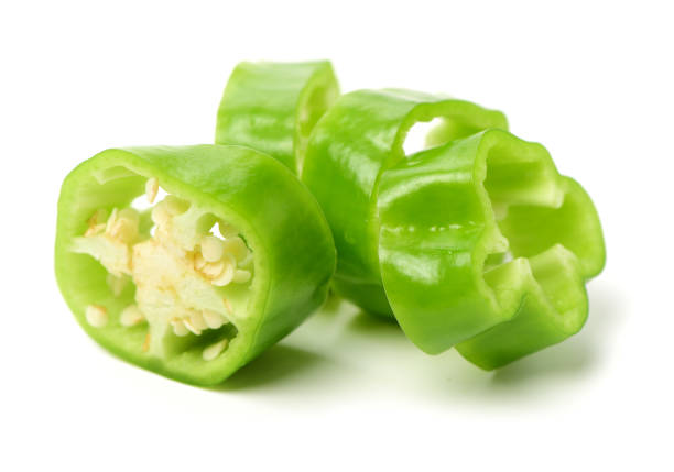 fresh green bell pepper slice (capsicum) on a white background - 16204 imagens e fotografias de stock