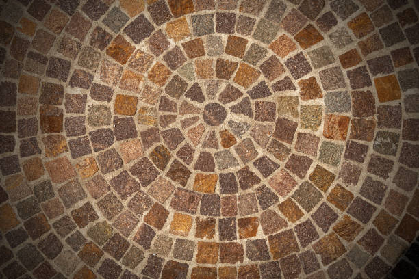 porphyry stone floor called sanpietrini or sampietrini - stone textured italian culture textured effect imagens e fotografias de stock