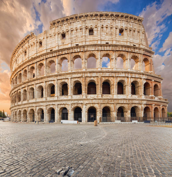 coliseum or flavian amphitheatre (amphitheatrum flavium or colosseo), rome, italy. - flavian imagens e fotografias de stock