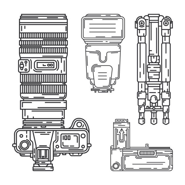 illustrazioni stock, clip art, cartoni animati e icone di tendenza di icona del vettore di linea imposta l'attrezzatura professionale del fotografo digitale. fotografia. power bank fotografico, treppiede, fotocamera, obiettivo, flash. illustrazione in stile cartone animato, design degli elementi. studio fotografico snapshot. - telephoto lens flash