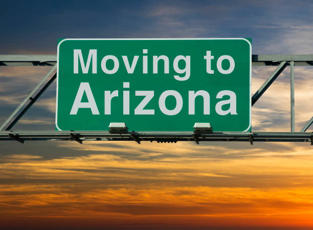 istock Moving to Arizona Sign 1156517436