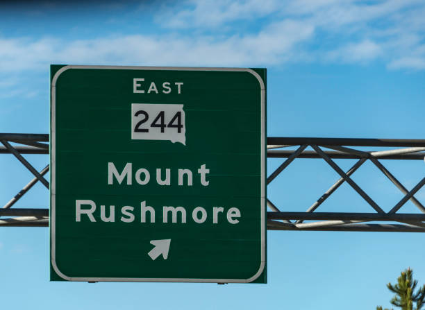 istock Sign to Mount Rushmore National Monument 1156519948