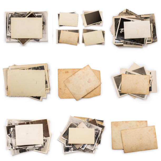 istock Old photo frame. Vintage paper. Retro card 1156528706