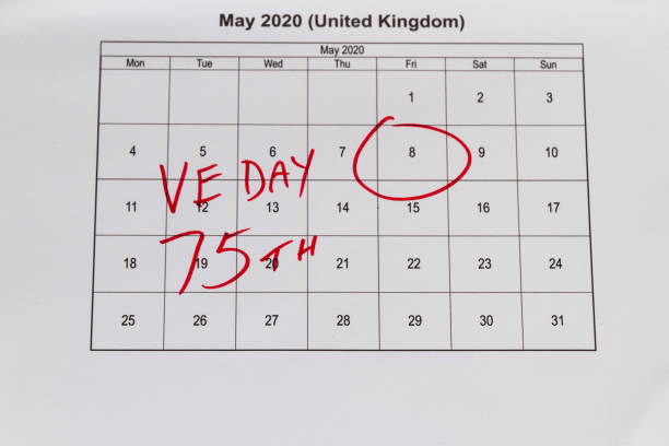 calendario mensual con 8 mayo 2020 ve day - 5 month old fotografías e imágenes de stock