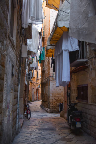 istock Narrow street 1156706969