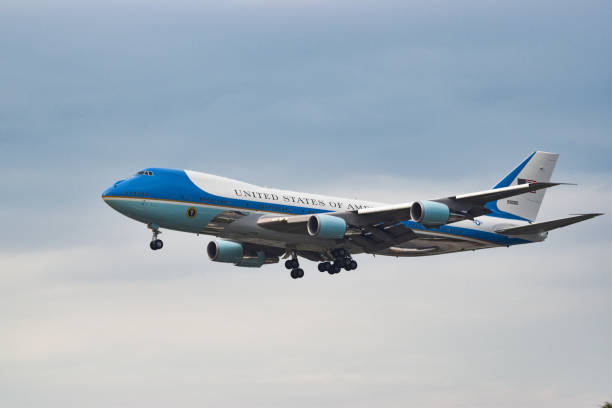 Air Force One Air Force One on final approach to Orlando-Melbourne International Airport. robertmichaud stock pictures, royalty-free photos & images