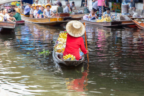 istock Damnoen Saduak Floating Market 1156864014