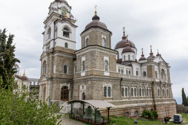 Prislop Monastery is located in a meadow, and is part of a wonderful landscape. At 13 km from Hateg, Prislop Monastery symbolizes one of the most important places of Orthodox worship in the Transylvanian region.