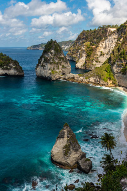istock Diamond beach. Nusa Penida, Bali, Indonesia 1156885598