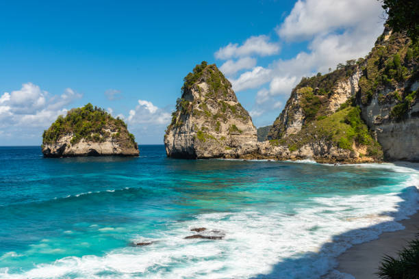 istock Diamond beach. Nusa Penida, Bali, Indonesia 1156885599