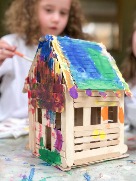 elaboración - casas palito de paleta fotografías e imágenes de stock