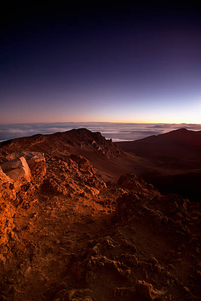 할레아칼라 썬라이즈 - haleakala national park badlands maui extreme terrain 뉴스 사진 이미지