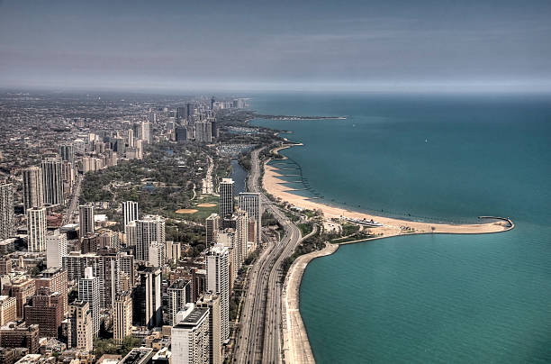 istock View of Chicago Skyline 115695702