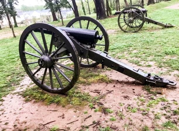 istock Cannons Of Franklin Tennessee 1156958901