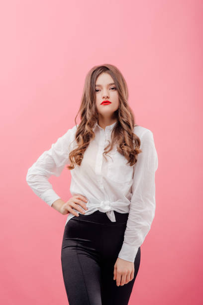 istock Gorgeous model in elegant outfit 1156988500