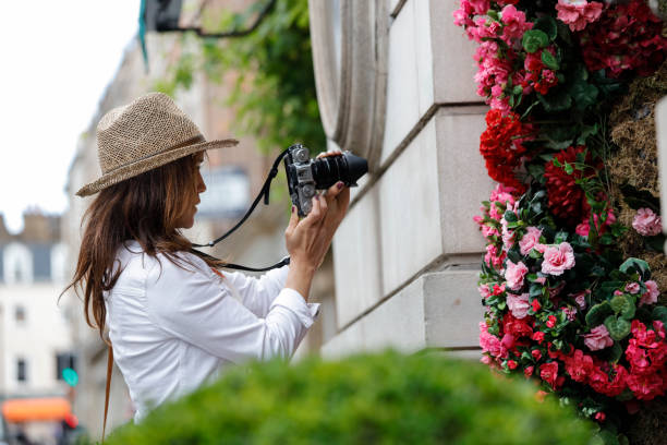 istock Tourist sightseeing in London 1157014091