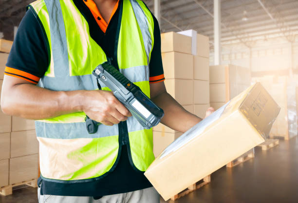 Scanner Logistica 8.500+ Warehouse Scanning fotos de stock, imagens e fotos royalty-free ...