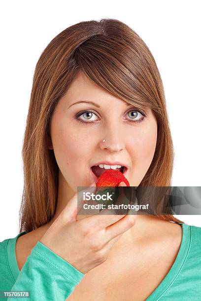 Foto de Big De Morango e mais fotos de stock de Adulto - Adulto, Alimentação Saudável, Beleza