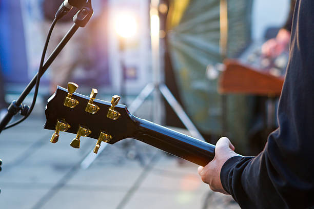 guitarra solo - riff fotografías e imágenes de stock