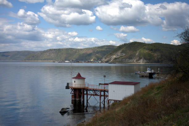 istock LIGHTHOUSE LAKE BAIKAL PLUNGING VIEW 1157082841
