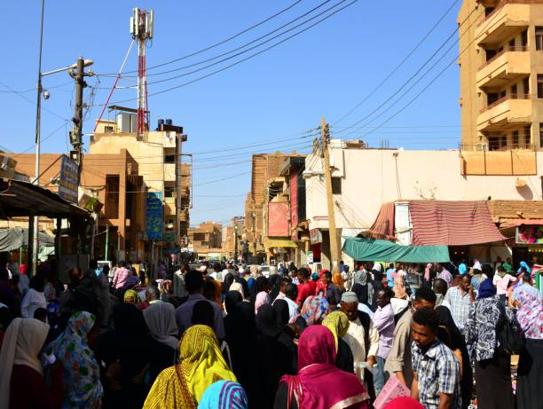 Crowds at Omdurman Market, Khartoum, Sudan Khartoum, Sudan: people at Omdurman Market khartoum stock pictures, royalty-free photos & images