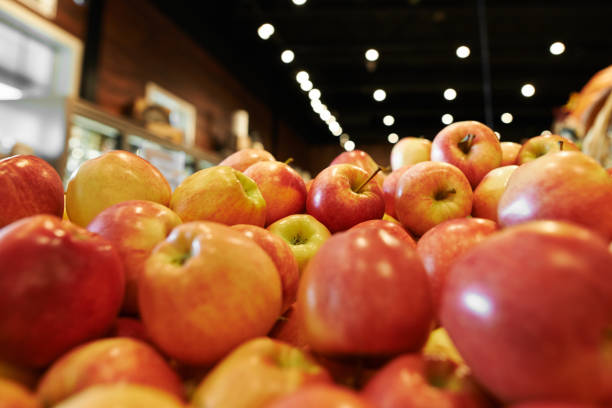 Closeup shot of red apples in a grocery store during the day