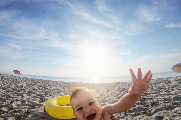istock Big hi from the beach 1157112309