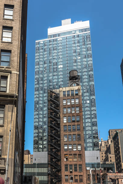 istock Rooftop water tank in Manhattan, NYC 1157166491