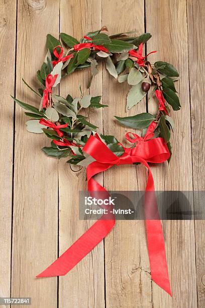 Foto de Coroa De Natal e mais fotos de stock de Bolota - Bolota, Coroa de flores - Arranjo de Flores, Decoração