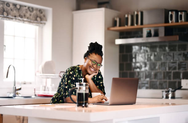 istock Catching up with friends online 1157237485