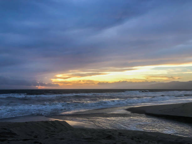 istock Sunset over the Pacific Ocean in winter in Los Angeles, CA 1157237782