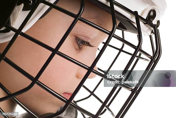 Chłopiec W Hełm Hokej - zdjęcia stockowe i więcej obrazów Bezpieczeństwo - Bezpieczeństwo, Biały, Chłopcy