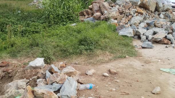 istock STones/Rocks to build the road-wall 1157261324