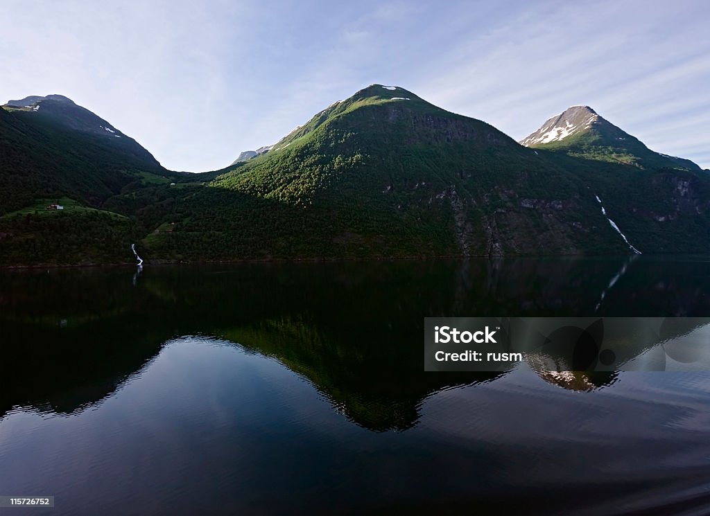 Fiordo, Noruega - Foto de stock de Geiranger libre de derechos