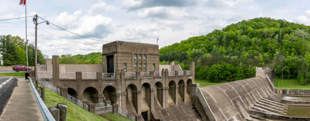 ドーバーダムパノラマ - dover ohio ストックフォトと画像