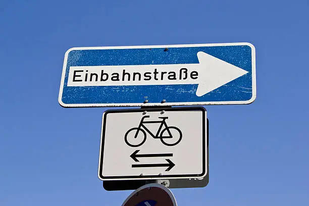Einbahnstraße (one way) and bicycle sign