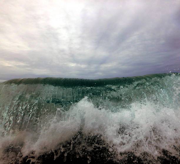 istock Wave at Nacpan beach, El Nido, Palawan 1157368645
