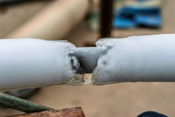 istock ice and cold pipe of central air conditioning cooling system 1157433999