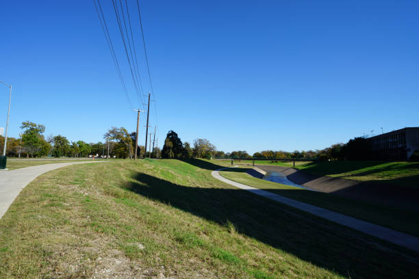 istock Watershed in an Urban Area 1157450921