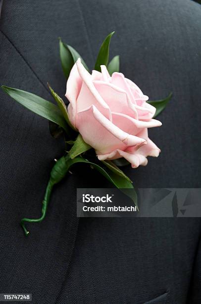 Foto de Rosa e mais fotos de stock de Casamento - Casamento, Flor, Flor na lapela