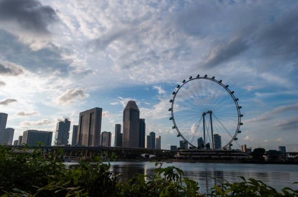 istock The singapore flyer 1157488279