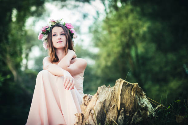 istock Beauty With Wreath in Nature 1157496418