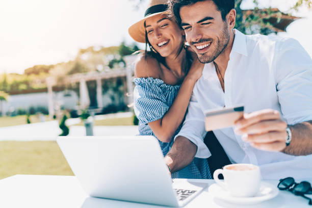 istock Couple shopping on-line 1157560047