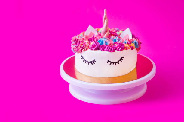 istock cake a unicorn on a pink background 1157563530